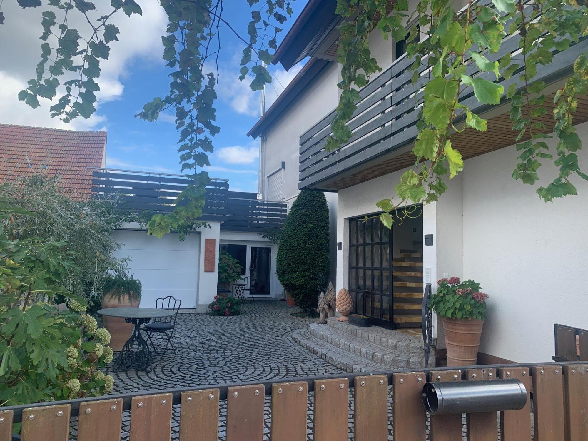 Bienenstube Apartment Venningen Екстериор снимка