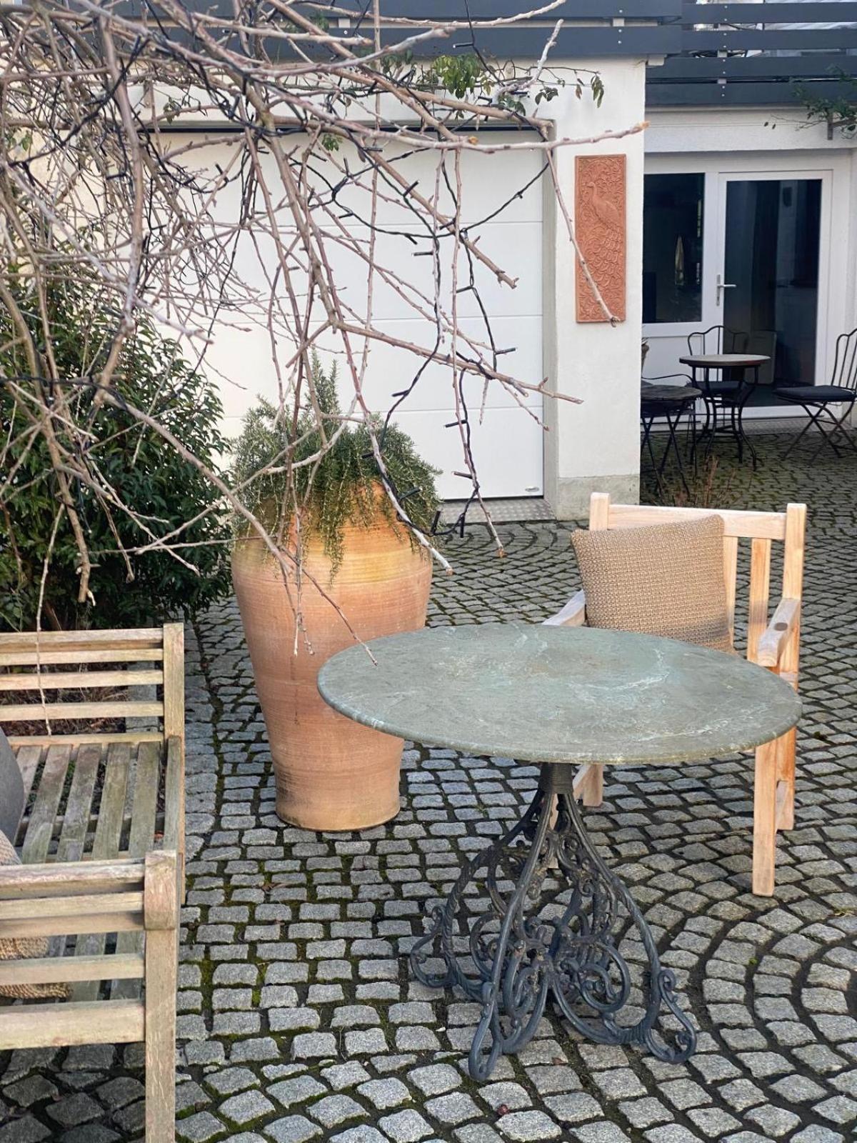 Bienenstube Apartment Venningen Екстериор снимка